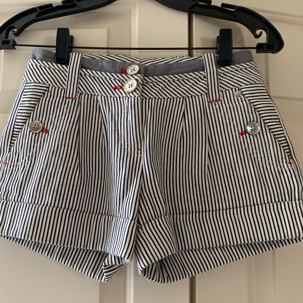 Armani Exchange shorts check the measurements in description!